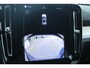 Volvo XC40 B4 Plus Dark | Trekhaak | Verwarmbare voorstoelen, stuurwiel en voorruit | Premium audio by Harman Kardon | Apple carplay/Android auto | Keyless