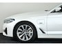 BMW 5-Serie Touring 530e xDrive Business Edition Plus Navi / Cruise / HUD / Panorama / Carplay