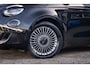 Fiat 500C Icon 42 kWh | Camera | Apple Carplay/Android Auto | Voorstoelen verwarmd | Digitaal dashboard | Navigatiesysteem | Keyless | Achteruitrijcamera | Apple Carplay/Android Auto|telefoonintegratie premium | Elektrisch bedienbare kap