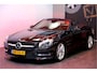 Mercedes-Benz SL 400 246kW/334pk Aut7 AMG SPORTPAKKET + SOFTLEDER + AIRSCARF + HARMAN/KARDON + NAVI COMAND + KEYLESS ENTRY&GO + BI-XENON + EL.WINDSCHERM + CARBON ACHTERKLEP + PANORAMA VARIO DAK + HOMELINK + PARKSENSOREN V&A + 18" LM-VELGEN!!