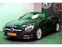 Mercedes-Benz SL 400 246kW/334pk Aut7 AMG SPORTPAKKET + SOFTLEDER + AIRSCARF + HARMAN/KARDON + NAVI COMAND + KEYLESS ENTRY&GO + BI-XENON + EL.WINDSCHERM + CARBON ACHTERKLEP + PANORAMA VARIO DAK + HOMELINK + PARKSENSOREN V&A + 18" LM-VELGEN!!