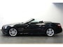 Mercedes-Benz SL 400 246kW/334pk Aut7 AMG SPORTPAKKET + SOFTLEDER + AIRSCARF + HARMAN/KARDON + NAVI COMAND + KEYLESS ENTRY&GO + BI-XENON + EL.WINDSCHERM + CARBON ACHTERKLEP + PANORAMA VARIO DAK + HOMELINK + PARKSENSOREN V&A + 18" LM-VELGEN!!