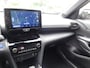 Toyota Yaris Cross 1.5 Hybrid 130 Dynamic + Comfort Pack dodehoekdetectie / stoelverwarming / stuurwielverwarming / parkeersensoren voor + achter / Navigatie / Apple Carplay / Android Auto / parkeercamera / 10 jaar Toyota garantie / rijklaarprijs incl. Toyota Pechhulppas