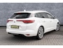 Renault Megane Estate 1.3 TCe 140 EDC Intens | Head-up Display | Achteruitrijcamera | Parkeersensoren | LED Koplampen | Climate Control | Cruise Control | Keyless Entry | Navigatie 9,3 inch | Apple Carplay | Android Auto