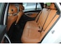 BMW 3-Serie Touring 318i M Sport | NL Auto| 2E EIGENAAR | PANO-DAK | LEDER | HARMAN-KARDON | SPORTONDERSTEL | STOELVERW | NAVI |