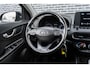 Hyundai Kona 1.0 T-GDI 120 Comfort | Achteruitrijcamera | Parkeersensoren | Airco | Cruise Control | Apple Carplay | Android Auto | DAB | Lichtmetalen Velgen 16 inch