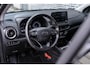 Hyundai Kona 1.0 T-GDI 120 Comfort | Achteruitrijcamera | Parkeersensoren | Airco | Cruise Control | Apple Carplay | Android Auto | DAB | Lichtmetalen Velgen 16 inch