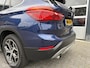 BMW X1 xDrive20i High Executive|Pano|Sportleer|Afneembare Trekhk|Harman Kardon|HUD|Camera.