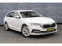 Skoda Octavia Combi 1.4 TSI iV PHEV Business Edition | Plug-in Hybrid | Achteruitrijcamera | Parkeersensoren | Keyless Entry | Sunset Glas | Stoelverwarming voor en achter | Lichtmetalen Velgen 17 inch | Navigatie | Apple Carplay | Android Auto