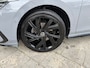 Volkswagen Golf 1.5 eTSI R-Line |IQ|H&K|Pano|Camera|ACC|Keyless |PDC| Dealer onderhouden| VOL!