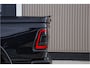 Dodge Ram BEAST | LIMITED 5.7 V8 HEMI | €69950,- excl | HUD | STRIPING | BREDE WIELEN | BLACK ON BLACK | LUCHTVERING | BOM VOL | DC | CREW CAB DUBBELE CABINE | 5 PERSOONS | GRIJSKENTEKEN |