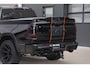 Dodge Ram BEAST | LIMITED 5.7 V8 HEMI | €69950,- excl | HUD | STRIPING | BREDE WIELEN | BLACK ON BLACK | LUCHTVERING | BOM VOL | DC | CREW CAB DUBBELE CABINE | 5 PERSOONS | GRIJSKENTEKEN |