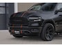 Dodge Ram BEAST | LIMITED 5.7 V8 HEMI | €69950,- excl | HUD | STRIPING | BREDE WIELEN | BLACK ON BLACK | LUCHTVERING | BOM VOL | DC | CREW CAB DUBBELE CABINE | 5 PERSOONS | GRIJSKENTEKEN |