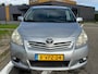 Toyota Verso 2.0 D-4D-F Aspiration Grijs kenteken! ECC Audio/Navi Electric pakket LMV 16" Trekhaak Dealeronderhoud Apk 07/04/2027
