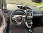 Toyota Verso 2.0 D-4D-F Aspiration Grijs kenteken! ECC Audio/Navi Electric pakket LMV 16" Trekhaak Dealeronderhoud Apk 07/04/2027