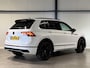 Volkswagen Tiguan 1.5 TSI R-Line Pano Head-up Trekhaak VOL!