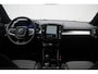 Volvo XC40 B4 Plus Dark | Trekhaak | Verwarmbare voorstoelen en stuurwiel | Premium audio by Harman Kardon | Apple carplay/Android auto | Keyless |