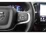 Volvo XC40 B4 Plus Dark | Trekhaak | Verwarmbare voorstoelen en stuurwiel | Premium audio by Harman Kardon | Apple carplay/Android auto | Keyless |
