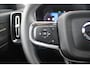 Volvo XC40 B4 Plus Dark | Trekhaak | Verwarmbare voorstoelen en stuurwiel | Premium audio by Harman Kardon | Apple carplay/Android auto | Keyless |