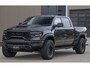 Dodge Ram TRX HELLCAT 712 PK 6.2 V8 SUPERCHARGER | BLACK EDITION | BOM VOL | GRANITE MET ZWART LEDER RODE STIKSELS | CREW CAB DUBBELE CABINE DC | 5 PERSOONS GRIJS KENTEKEN |