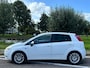 Fiat Punto Grande 1.4 Active 5-Drs Airco Electric pakket Audio LMV 16" PDC 2 x open dak ABS EBD Nieuwe Apk!