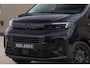 Opel Vivaro BLACK OPS | GEHEEL COMPLEET | HOUTEN VLOER EN WANDEN 3 PERSSONS | 2 DELIG ACHTER DEUREN | LADE SCHUIF BAK | 2.0D 180 PK S&S L2 H1 | FULL LED | SCHUIF DEUR | GEHEEL ZWART | MOOIE STOERE BUS |