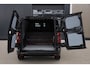 Opel Vivaro BLACK OPS | GEHEEL COMPLEET | HOUTEN VLOER EN WANDEN 3 PERSSONS | 2 DELIG ACHTER DEUREN | LADE SCHUIF BAK | 2.0D 180 PK S&S L2 H1 | FULL LED | SCHUIF DEUR | GEHEEL ZWART | MOOIE STOERE BUS |