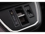 Opel Vivaro BLACK OPS | GEHEEL COMPLEET | HOUTEN VLOER EN WANDEN 3 PERSSONS | 2 DELIG ACHTER DEUREN | LADE SCHUIF BAK | 2.0D 180 PK S&S L2 H1 | FULL LED | SCHUIF DEUR | GEHEEL ZWART | MOOIE STOERE BUS |