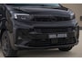 Opel Vivaro BLACK OPS | GEHEEL COMPLEET | HOUTEN VLOER EN WANDEN 3 PERSSONS | 2 DELIG ACHTER DEUREN | LADE SCHUIF BAK | 2.0D 180 PK S&S L2 H1 | FULL LED | SCHUIF DEUR | GEHEEL ZWART | MOOIE STOERE BUS |