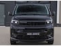 Opel Vivaro BLACK OPS | GEHEEL COMPLEET | HOUTEN VLOER EN WANDEN 3 PERSSONS | 2 DELIG ACHTER DEUREN | LADE SCHUIF BAK | 2.0D 180 PK S&S L2 H1 | FULL LED | SCHUIF DEUR | GEHEEL ZWART | MOOIE STOERE BUS |
