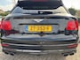 Bentley Bentayga 6.0 W12 Mulliner 2018 Zwart Carbon Akraprovic