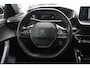 Peugeot e-2008 EV Allure Pack 50 kWh / SoH 91 % / Camera / Keyless / CarPlay / Half Leder / 17'' / Stoelverwarming / DAB / Cruise Control