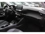Peugeot e-2008 EV Allure Pack 50 kWh / SoH 91 % / Camera / Keyless / CarPlay / Half Leder / 17'' / Stoelverwarming / DAB / Cruise Control