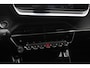 Peugeot e-2008 EV Allure Pack 50 kWh / SoH 91 % / Camera / Keyless / CarPlay / Half Leder / 17'' / Stoelverwarming / DAB / Cruise Control