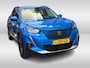 Peugeot e-2008 EV Allure Pack 50 kWh / SoH 91 % / Camera / Keyless / CarPlay / Half Leder / 17'' / Stoelverwarming / DAB / Cruise Control