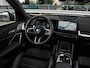 BMW iX1 eDrive20 67 kWh M Sport | SOH 100% | Trekhaak | Harman/Kardon | Keyless | LED | Camera | Navigatie | 18"