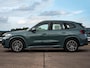 BMW iX1 eDrive20 67 kWh M Sport | SOH 100% | Trekhaak | Harman/Kardon | Keyless | LED | Camera | Navigatie | 18"