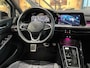 Volkswagen Golf 8 1.5 TSI R-Line Black Style/ Camera/ 18''LMV/ CarPlay/ Sfeerverlichting