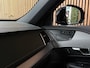 Volvo XC90 T8 AWD Recharge R-Design | Luchtvering | Trekhaak | 360 Camera | Harman Kardon | Schuifdak | Head-Up Display | Adaptieve Cruise Control | Stoel en Stuurwielverwarming | Pilot Assist | BLIS Dode Hoek Detectie | 20 Inch | Full LED Meesturende koplampen | Gelamineerde/geluidwerende zijruiten | Elektrische voorstoelen geheugen | R-Design Leder Contourstoelen met alcantara en wit stiksel en bies | Zitting verlenging voorstoelen | Lederen Dashboard | Keyless Drive | Parkeersensoren voor+achter | Privacy Glass | Elektrisch bedienbare achterklep | Geïntegreerde zongordijnen achterportieren | Geïntegreerd kinderzitje achterin | 7-Persoons | 4-Zone Climate Control | DAB Radio | Apple Carplay/Android Auto | Volvo On Call met mobiele App functie | Onyx Black Metallic |