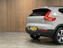 Volvo XC40 T5 Recharge Ultimate Dark | Trekhaak | Schuifdak | Harman Kardon | Parkeercamera | All Season banden | Adaptieve Cruise Control | Pilot Assist | BLIS Dode Hoek Detectie | Bestuurdersstoel elektrisch geheugen | Stoel en Stuurwielverwarming | Privacy Glass | 19 Inch | Passagiersstoel elektrisch | Microtech / alcantara bekleding met wit stiksel en bies | Zitting verlenging voorstoelen | Keyless Drive | Parkeersensoren voor+achter | Privacy Glass | Elektrisch bedienbare achterklep | Climate Control L+R | DAB Radio | Apple Carplay/Android Auto | Volvo On Call met mobiele App functie | Silver Dawn Metallic |