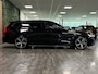 Volvo V60 T6 AWD Recharge Plus Dark | Schuifdak | Adaptieve Cruise Control | Stoelverwarming voor+achter | Stuurwielverwarming | Parkeercamera | Pilot Assist | BLIS Dode Hoek Detectie | Elektrische voorstoelen geheugen | Lederen bekleding | Zitting verlenging voorstoelen | 19 Inch | Google Infotainment | Keyless Drive | Parkeersensoren voor+achter | Privacy Glass | Elektrisch bedienbare achterklep | DAB Radio | Apple Carplay/Android Auto | Volvo On Call met mobiele App functie | Onyx Black Metallic |
