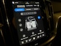 Volvo V60 T6 AWD Recharge Plus Dark | Schuifdak | Adaptieve Cruise Control | Stoelverwarming voor+achter | Stuurwielverwarming | Parkeercamera | Pilot Assist | BLIS Dode Hoek Detectie | Elektrische voorstoelen geheugen | Lederen bekleding | Zitting verlenging voorstoelen | 19 Inch | Google Infotainment | Keyless Drive | Parkeersensoren voor+achter | Privacy Glass | Elektrisch bedienbare achterklep | DAB Radio | Apple Carplay/Android Auto | Volvo On Call met mobiele App functie | Onyx Black Metallic |