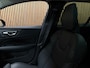 Volvo V60 T6 AWD Recharge Plus Dark | Schuifdak | Adaptieve Cruise Control | Stoelverwarming voor+achter | Stuurwielverwarming | Parkeercamera | Pilot Assist | BLIS Dode Hoek Detectie | Elektrische voorstoelen geheugen | Lederen bekleding | Zitting verlenging voorstoelen | 19 Inch | Google Infotainment | Keyless Drive | Parkeersensoren voor+achter | Privacy Glass | Elektrisch bedienbare achterklep | DAB Radio | Apple Carplay/Android Auto | Volvo On Call met mobiele App functie | Onyx Black Metallic |