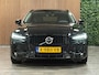 Volvo V60 T6 AWD Recharge Plus Dark | Schuifdak | Adaptieve Cruise Control | Stoelverwarming voor+achter | Stuurwielverwarming | Parkeercamera | Pilot Assist | BLIS Dode Hoek Detectie | Elektrische voorstoelen geheugen | Lederen bekleding | Zitting verlenging voorstoelen | 19 Inch | Google Infotainment | Keyless Drive | Parkeersensoren voor+achter | Privacy Glass | Elektrisch bedienbare achterklep | DAB Radio | Apple Carplay/Android Auto | Volvo On Call met mobiele App functie | Onyx Black Metallic |