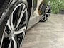 Volvo V60 T6 AWD Recharge Plus Dark | Schuifdak | Adaptieve Cruise Control | Stoelverwarming voor+achter | Stuurwielverwarming | Parkeercamera | Pilot Assist | BLIS Dode Hoek Detectie | Elektrische voorstoelen geheugen | Lederen bekleding | Zitting verlenging voorstoelen | 19 Inch | Google Infotainment | Keyless Drive | Parkeersensoren voor+achter | Privacy Glass | Elektrisch bedienbare achterklep | DAB Radio | Apple Carplay/Android Auto | Volvo On Call met mobiele App functie | Onyx Black Metallic |