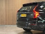 Volvo XC90 T8 AWD Recharge Ultra Dark | Full Option! | Bowers & Wilkins | Luchtvering | Stoelventilatie | Trekhaak | All Season banden | 360 Camera | Head-Up Display | Stoelmassage | 455pk | Adaptieve Cruise Control | Stoelverwarming voor+achter | Stuurwielverwarming | Schuifdak | 21 Inch | Full LED Matrix Meesturende koplampen | Gelamineerde/geluidwerende zijruiten | Pilot Assist | BLIS Dode Hoek Detectie | Alcantara hemelbekleding | Lederen handgrepen en zonnekleppen | Elektrische voorstoelen geheugen | Nappa Lederen bekleding | Zitting verlenging voorstoelen | Lederen Dashboard | Google Infotainment | Keyless Drive | Parkeersensoren voor+achter | Elektrisch bedienbare achterklep | Geïntegreerde zongordijnen achterportieren | Geïntegreerd kinderzitje achterin | Verlichte instaplijsten | 7-Persoons | 4-Zone Climate Control | DAB Radio | Apple Carplay/Android Auto | Alarm Klasse III | Draadloos telefoon opladen | Volvo On Call met mobiele App functie | Onyx Black Metallic |