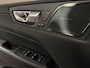 Volvo XC60 T6 AWD Recharge Ultimate Bright Long Range | Luchtvering | Trekhaak | Head-Up Display | Harman Kardon | Parkeercamera | Adaptieve Cruise Control | Stoelverwarming | Stuurwielverwarming | Schuifdak | Full LED Meesturende koplampen | Pilot Assist | Standkachel met Volvo On Call App | Elektrische voorstoelen geheugen | Lederen bekleding | Zitting verlenging voorstoelen | Lederen dashboard | 20 Inch | Google Infotainment | Keyless Drive | Parkeersensoren voor+achter | Elektrisch bedienbare achterklep | DAB Radio | Apple Carplay/Android Auto | Draadloos telefoon opladen | Volvo On Call met mobiele App functie | Onyx Black Metallic |