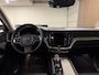 Volvo XC60 T6 AWD Recharge Ultimate Bright Long Range | Luchtvering | Trekhaak | Head-Up Display | Harman Kardon | Parkeercamera | Adaptieve Cruise Control | Stoelverwarming | Stuurwielverwarming | Schuifdak | Full LED Meesturende koplampen | Pilot Assist | Standkachel met Volvo On Call App | Elektrische voorstoelen geheugen | Lederen bekleding | Zitting verlenging voorstoelen | Lederen dashboard | 20 Inch | Google Infotainment | Keyless Drive | Parkeersensoren voor+achter | Elektrisch bedienbare achterklep | DAB Radio | Apple Carplay/Android Auto | Draadloos telefoon opladen | Volvo On Call met mobiele App functie | Onyx Black Metallic |