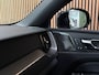 Volvo XC60 T8 AWD Recharge Plus Dark | Luchtvering | Trekhaak | 360° Camera | Harman Kardon | 455pk | Adaptieve Cruise Control | Stoelverwarming voor+achter | Stuurwielverwarming | Full LED Meesturende koplampen | Pilot Assist | BLIS Dode Hoek Detectie | Standkachel met Volvo On Call App | Elektrische voorstoelen geheugen | R-Design Contour stoelen met wit stiksel en bies | Zitting verlenging voorstoelen | Schuifdak | 20 Inch | Google Infotainment | Keyless Drive | Parkeersensoren voor+achter | Elektrisch bedienbare achterklep | DAB Radio | Apple Carplay/Android Auto | Draadloos telefoon opladen | Volvo On Call met mobiele App functie | Denim Blue Metallic |