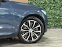 Volvo XC60 T8 AWD Recharge Plus Dark | Luchtvering | Trekhaak | 360° Camera | Harman Kardon | 455pk | Adaptieve Cruise Control | Stoelverwarming voor+achter | Stuurwielverwarming | Full LED Meesturende koplampen | Pilot Assist | BLIS Dode Hoek Detectie | Standkachel met Volvo On Call App | Elektrische voorstoelen geheugen | R-Design Contour stoelen met wit stiksel en bies | Zitting verlenging voorstoelen | Schuifdak | 20 Inch | Google Infotainment | Keyless Drive | Parkeersensoren voor+achter | Elektrisch bedienbare achterklep | DAB Radio | Apple Carplay/Android Auto | Draadloos telefoon opladen | Volvo On Call met mobiele App functie | Denim Blue Metallic |